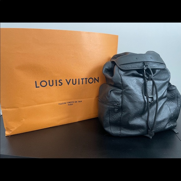 Black Louis Vuitton backpack - Picture 1 of 4